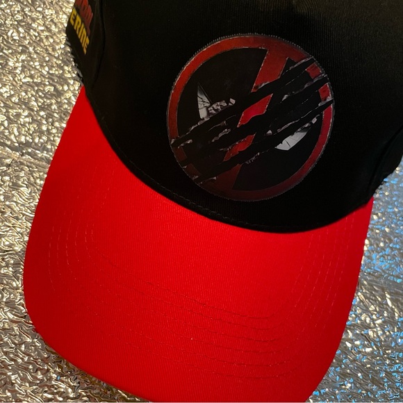 New Deadpool & Wolverine Baseball Cap - Picture 3 of 9